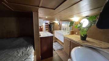 3 Schlafzimmer, BĂŒgeleisen/BĂŒgelbrett, BettwĂ€sche