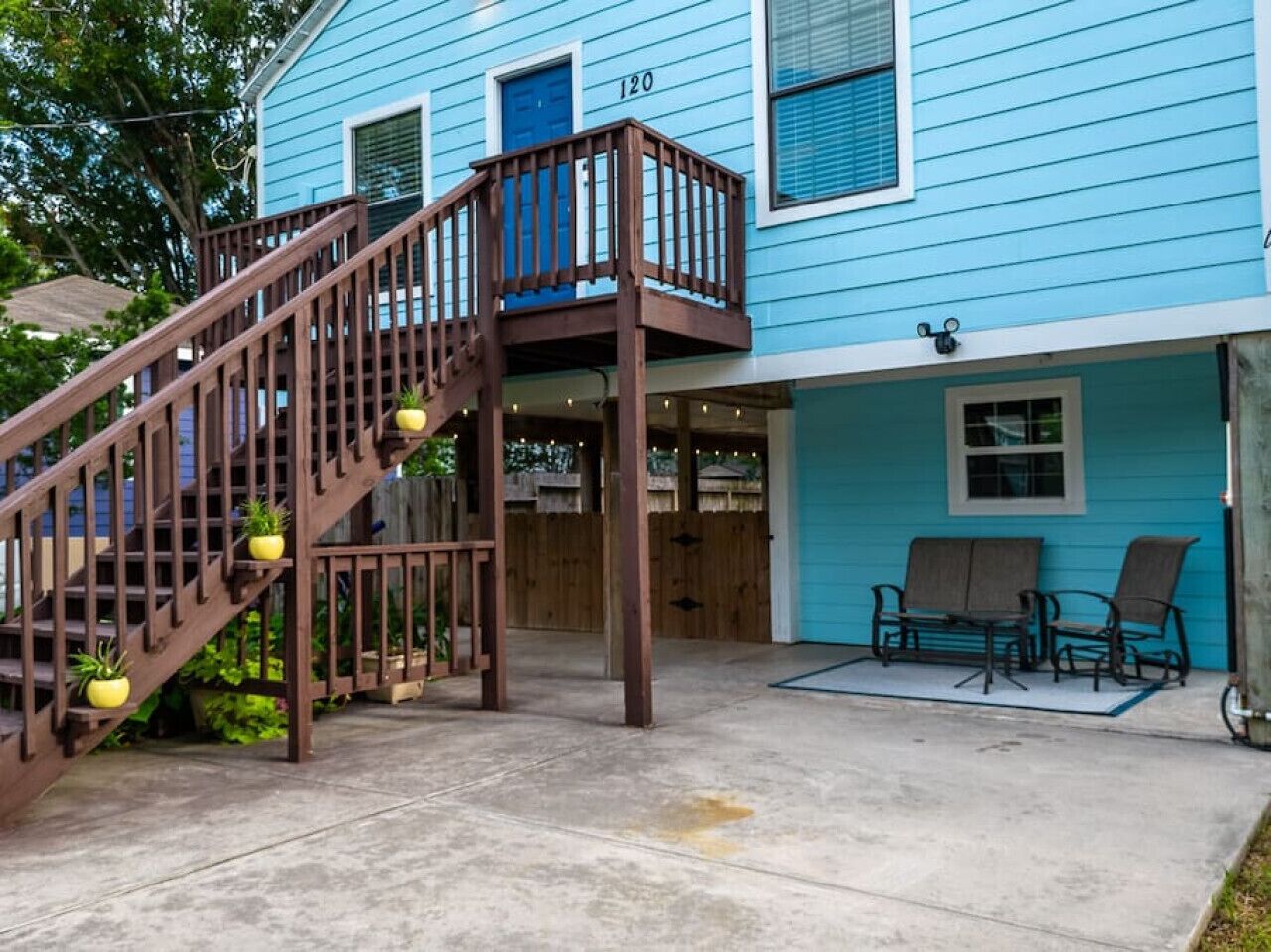 Kemah Getaway-Whole House with Private Fenced Backyard