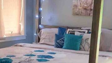 3 室のベッドルーム、デスク、アイロン / アイロン台、WiFi (無料)