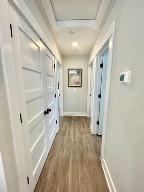 Interior - Barefoot Bliss - Single Level Steps to the Beach (Corolla)