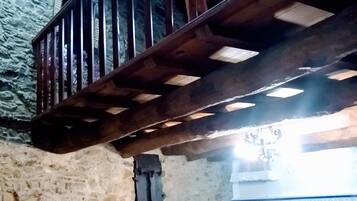 Family Apartment | Free WiFi, bed sheets