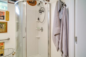 Hair dryer, towels