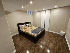 2 bedrooms, WiFi, bed sheets