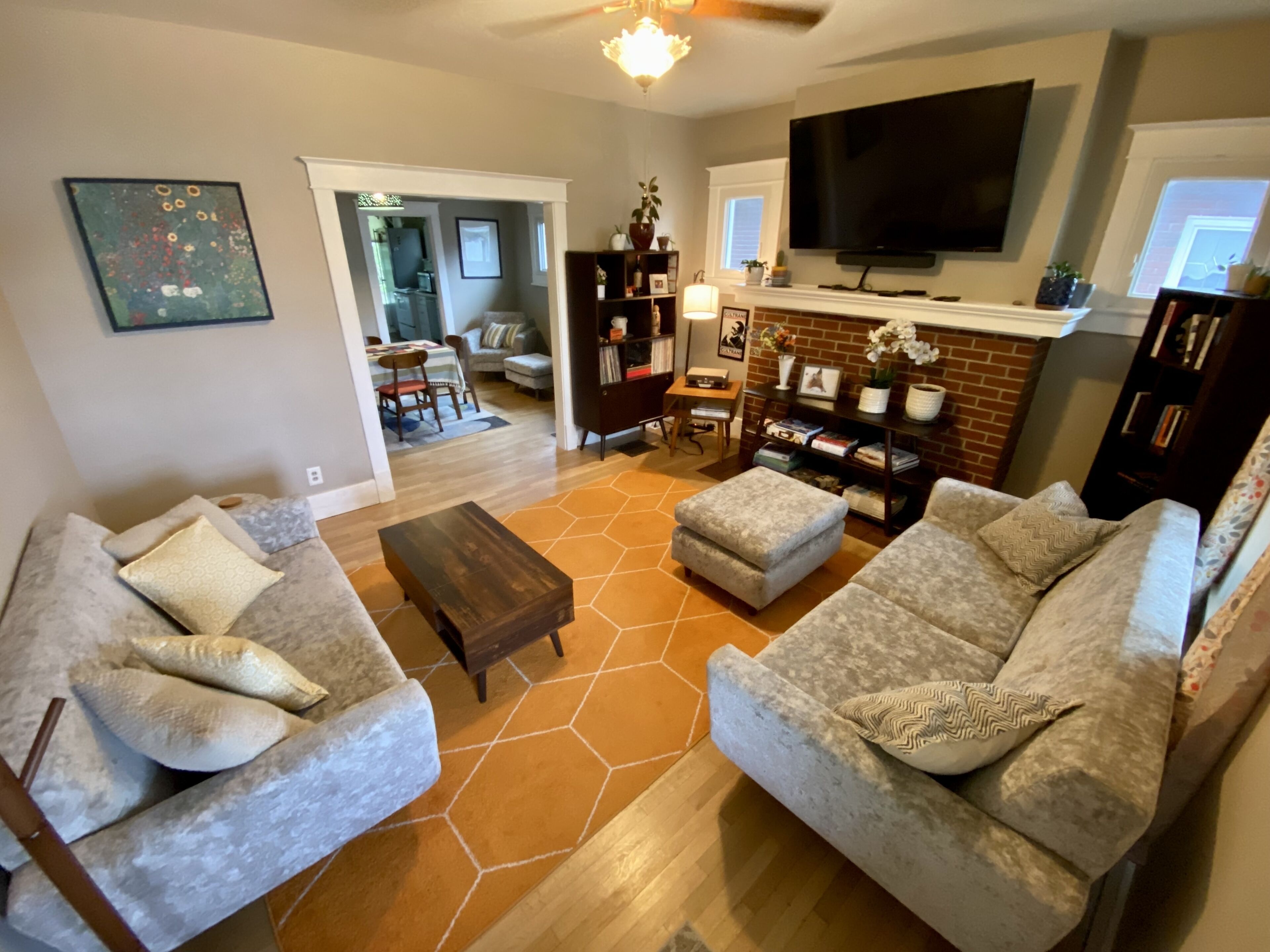 Charming Germantown Home, 4 br 2 ba, Great Location, Off Street Parking