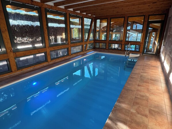 Piscine couverte, piscine chauffée