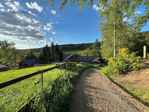 Property grounds - Gemütliche Fewo für 2 Familien mit Schwimmbad - im Wald! (Heßles)