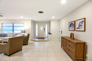 Interior - Spacious 4BR Home Near Indian Rocks Beach (Pinellas County)