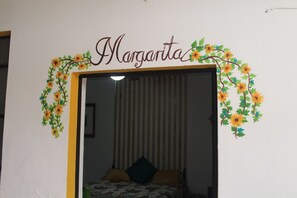 Exterior detail - Fast Wi-fi•Central Location•Self-Check-In•Secure (San Pedro Tlaquepaque)