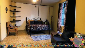 1 bedroom, desk, iron/ironing board, WiFi - Rooftop•Fast Wifi•Garden•Washer•Parián•Secure (San Pedro Tlaquepaque)