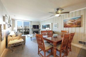 Condo, Multiple Beds, Pool Access, Ocean View (A323) | In-room dining