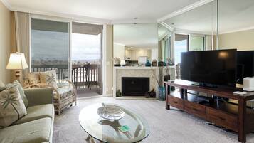 Condo, 1 King Bed with Sofa bed, Pool Access, Ocean View (F211 ) | Living area