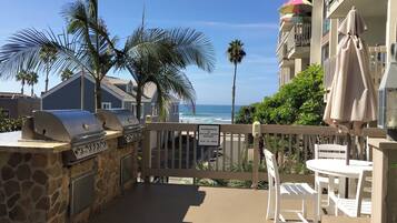 Condo, 1 King Bed, Pool Access, Ocean View (A117) | Outdoor dining