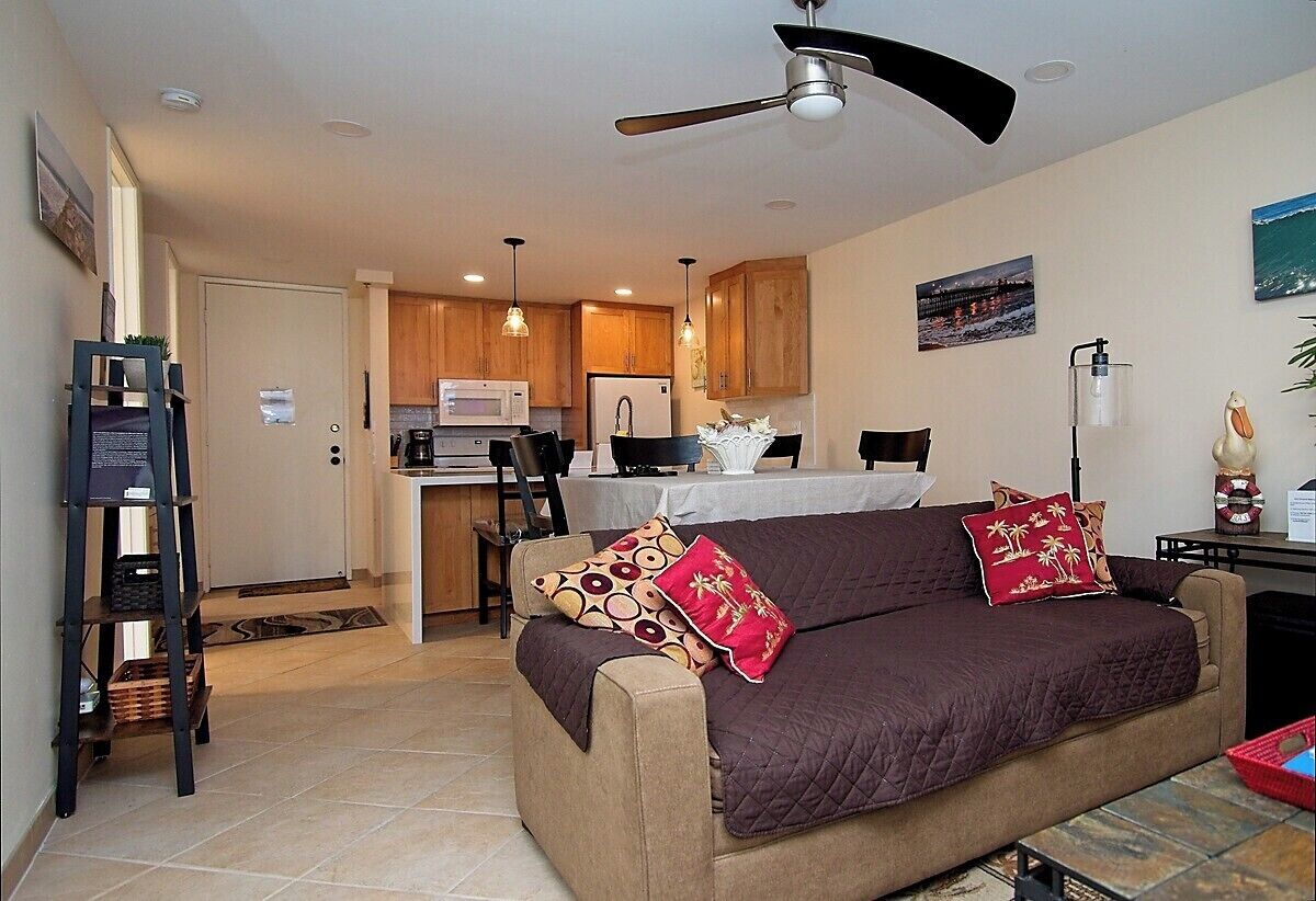 Condo, 1 King Bed, Pool Access, Ocean View (A117) | Living area | Fireplace