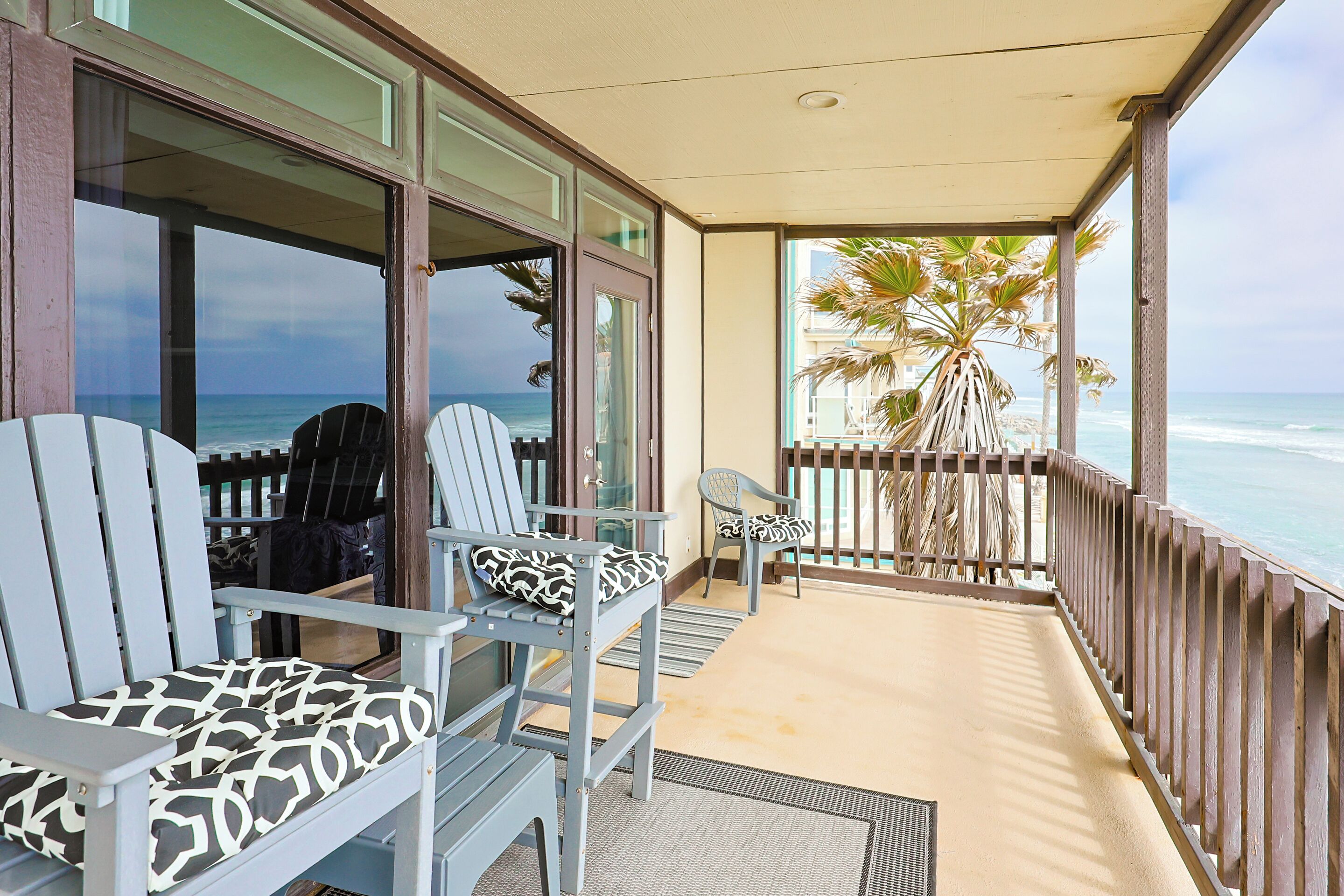 Condo, nhiều giường, ban công, quang cảnh vườn (1025A Beachfront Retreat A) | Hiên