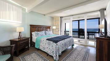 2 bedrooms, individually decorated, individually furnished