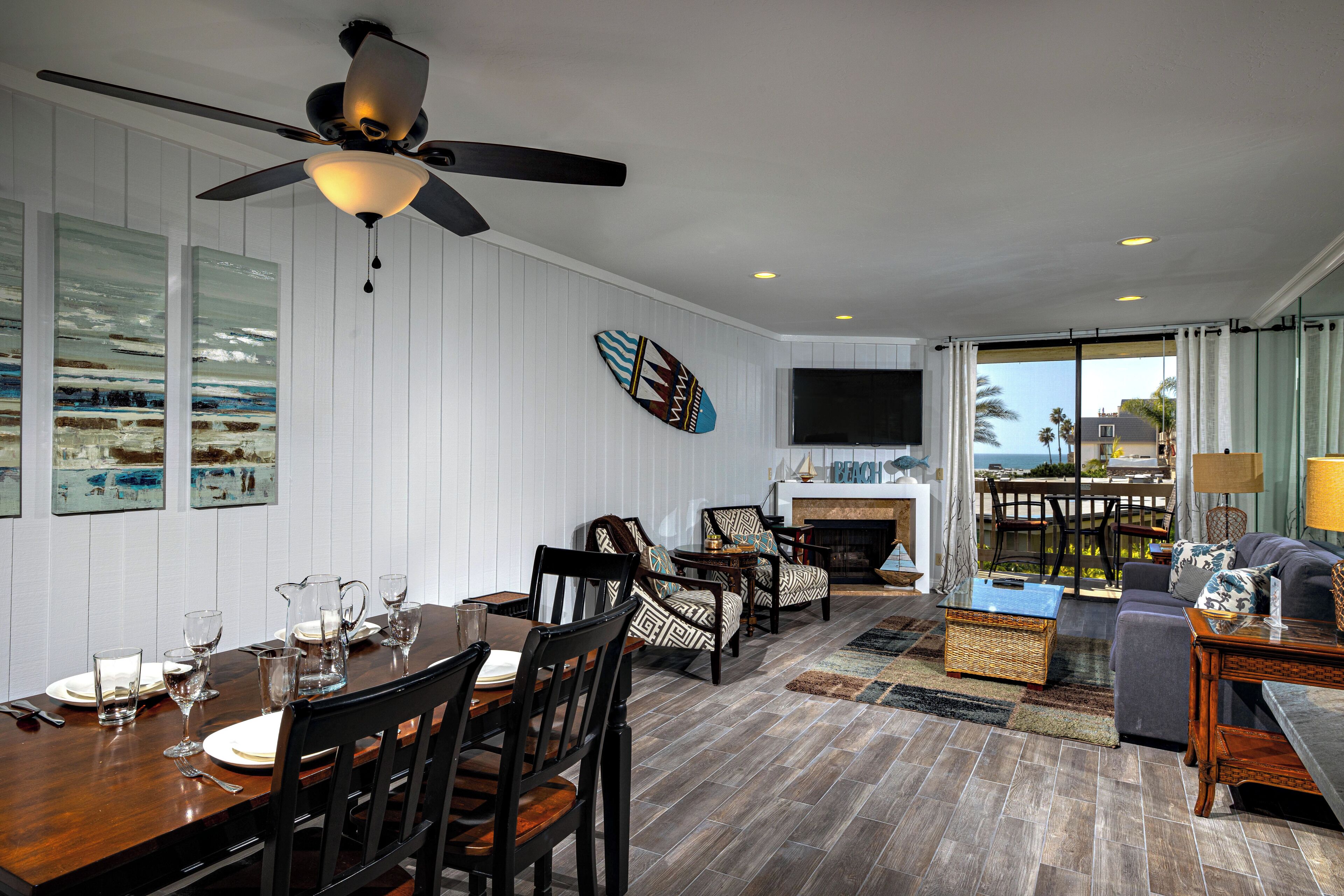 公寓客房, 1 張特大雙人床和 1 張沙發床, 可使用泳池, 花園景觀 (B103) | 房內用餐區