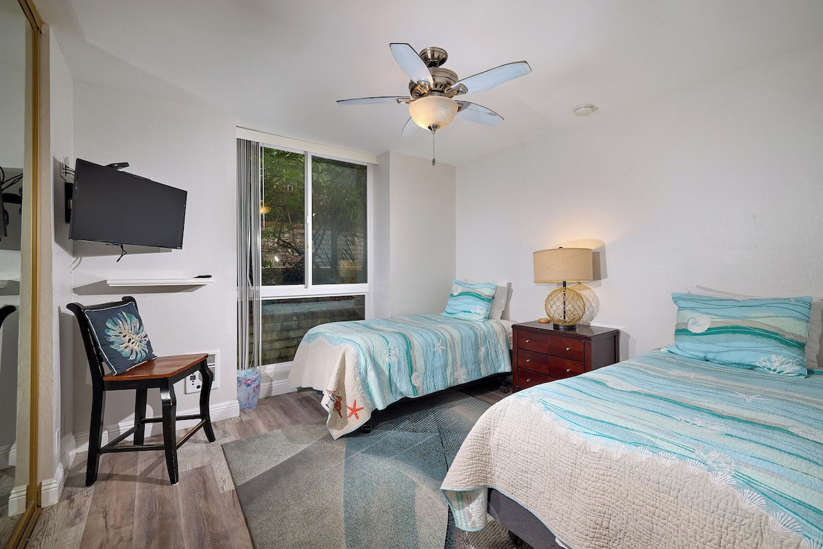 2 bedrooms, individually decorated, individually furnished, free WiFi