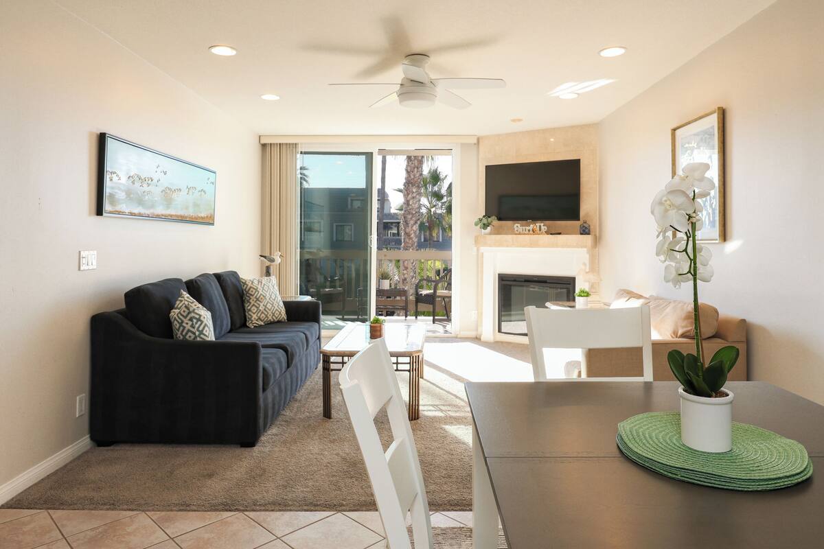 Condo, Multiple Beds, Pool Access, Garden View (G320) | Living area