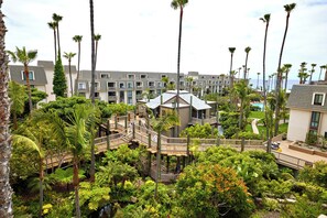 Property grounds - Oceanside Beach Condos (Oceanside)
