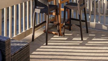 Condo, Multiple Beds, Pool Access, Garden View (G320) | Outdoor dining