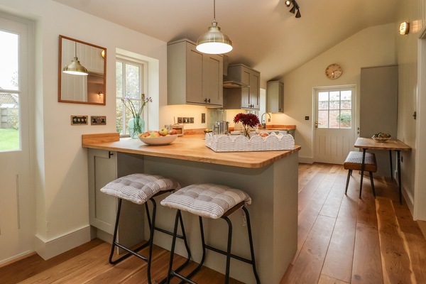 Cottage | Interior