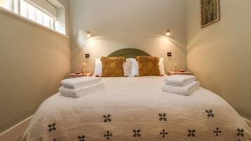 Cottage | 3 bedrooms, individually decorated, individually furnished, free WiFi