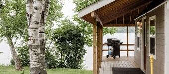 Portage Lakeside Cabins, The Bear's Den