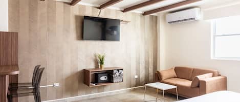 Coffre-fort, fer et planche Ă repasser, accĂšs au Wi-Fi (inclus)