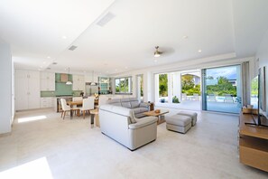 Interior - Grace Bay, New 5 Bedroom Villa - Pure Water Villa (Grace Bay)