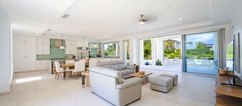 Grace Bay, New 5 Bedroom Villa - Pure Water Villa