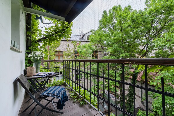 Deluxe-Apartment | Blick auf den Innenhof