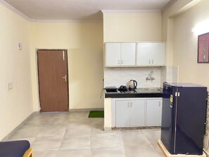 Studio – deluxe, 1 queensize-seng, balkong | Wi-fi (inkludert)