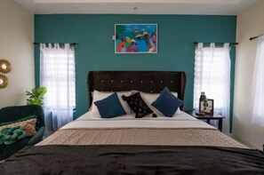 2 bedrooms, in-room safe, iron/ironing board, free WiFi - Serenity Views - family-friendly villa in gated community near major attractions (Ocho Rios)