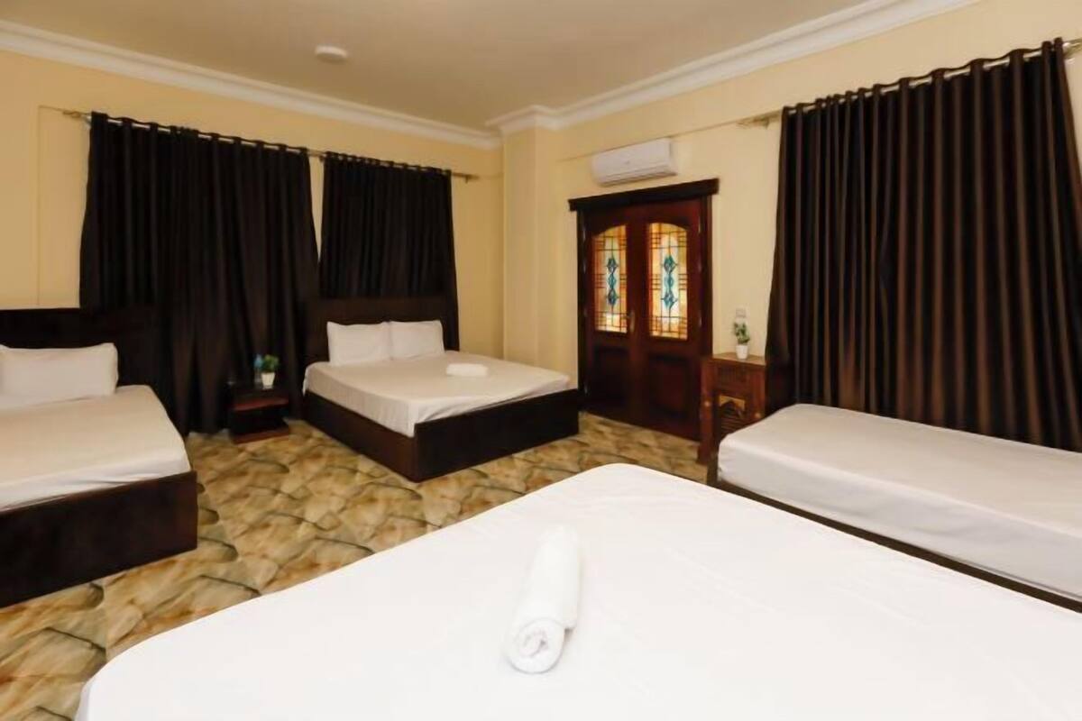 Minibar, in-room safe, desk, soundproofing