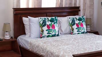 4 Schlafzimmer, Bügeleisen/Bügelbrett, WLAN, Bettwäsche