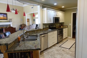 Fridge, microwave, oven, stovetop - Oasis of the Plains, minutes from WTAMU and Palo Duro Canyon.  (Canyon)