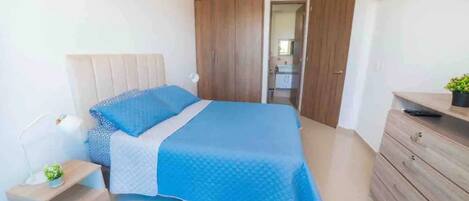 1 bedroom, free WiFi, bed sheets