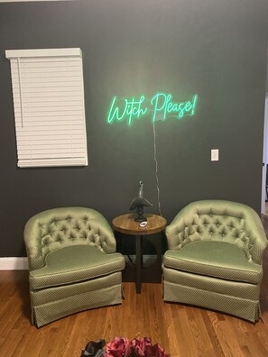 Interior - Roomy Themed 3BR Historic Salem, Near Boston, with Parking, Walk to Attractions. (Salem)