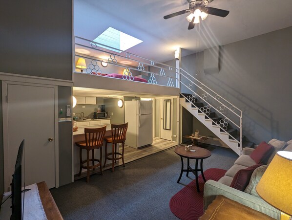 المنشأة من الداخل