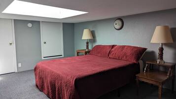 1 slaapkamer, een strijkplank/strijkijzer, gratis wifi, beddengoed