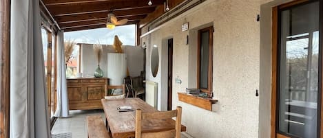 Outdoor dining