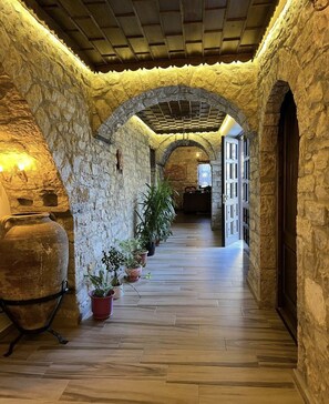 Reception - BERAT CASTLE HOTEL (Berat)