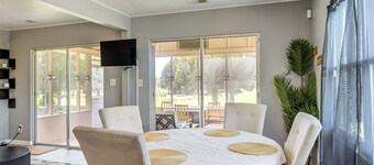 Waterfront Rock Point Vacation Rental w/ Sunroom!