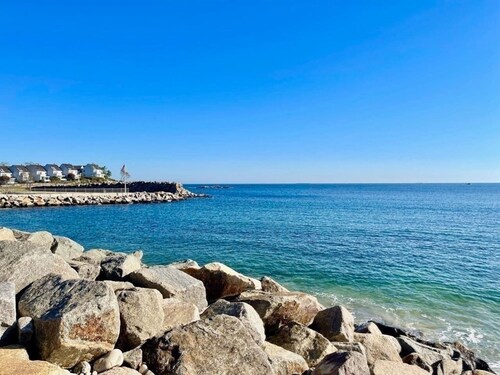 Experience Classic New England-walk to beach&shops