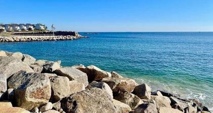Experience Classic New England-walk to beach&shops