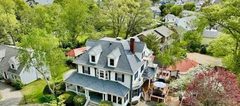 Experience Classic New England-walk to beach&shops