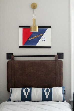 2 makuuhuonetta, työpöytä, silitysrauta/-lauta, Wi-Fi