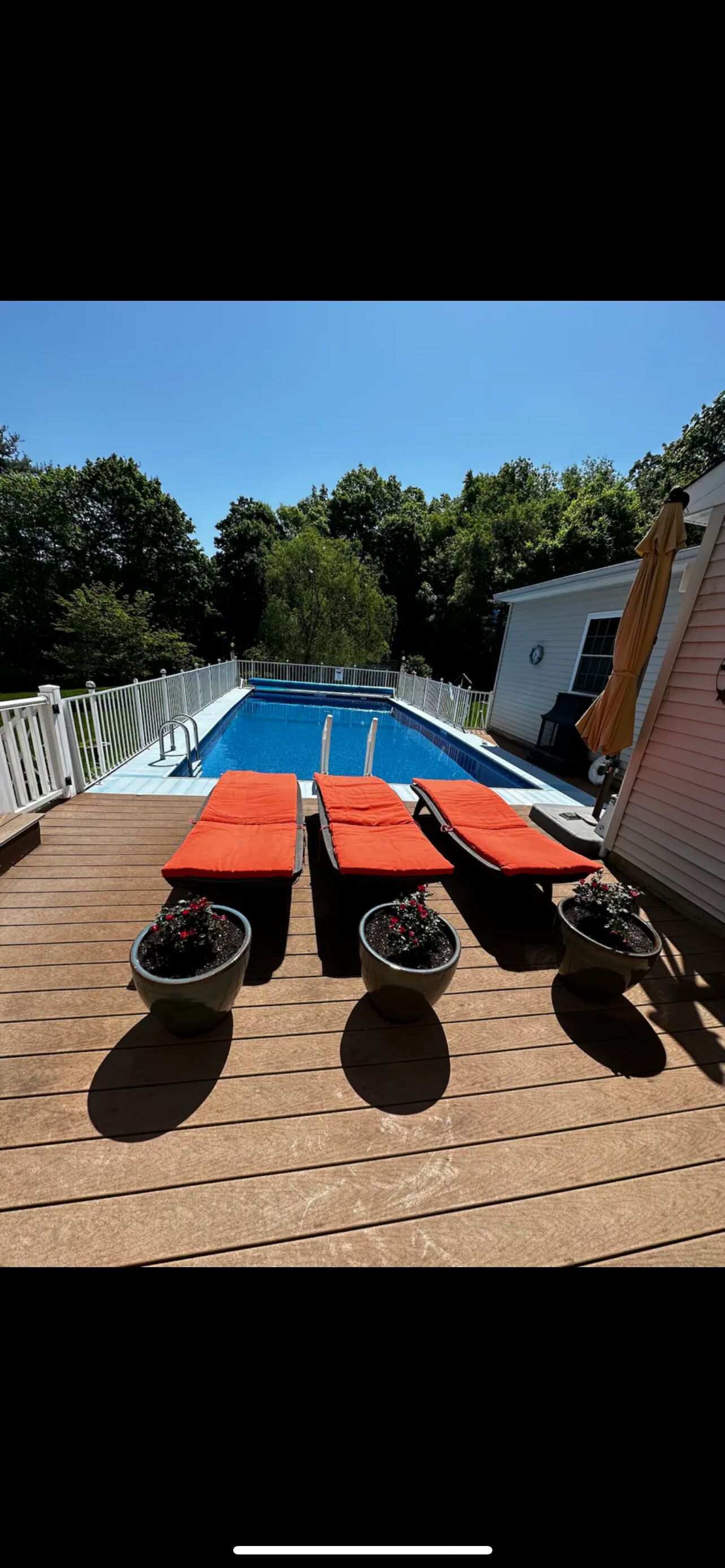 Home away from home Hot Tub and Pool in Middletown home of Wesleyan university
