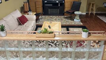 Smart TV, fireplace, video games, DVD player