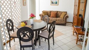 Ảnh chưa phân loại, 2 trong số 51 ảnh, nút